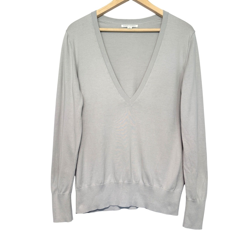 Banana Republic Sweater Womens L Gray Deep V-Neck Cotton Knit Pullover Classic